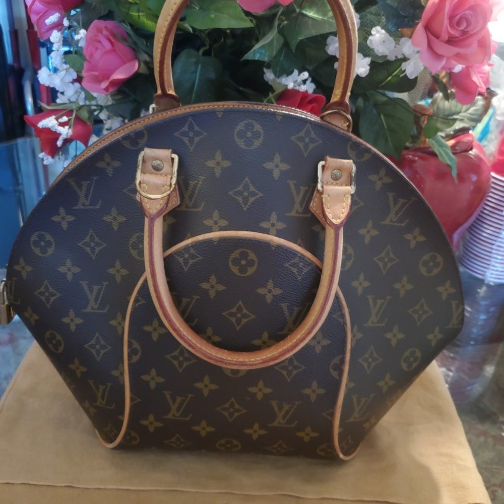Louis vuitton Monogram Ellipse MM